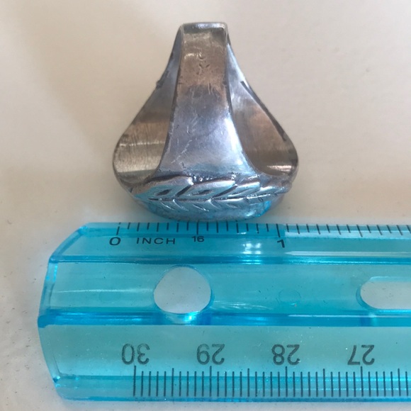 Vintage Green Turquoise Ring - Picture 8 of 8